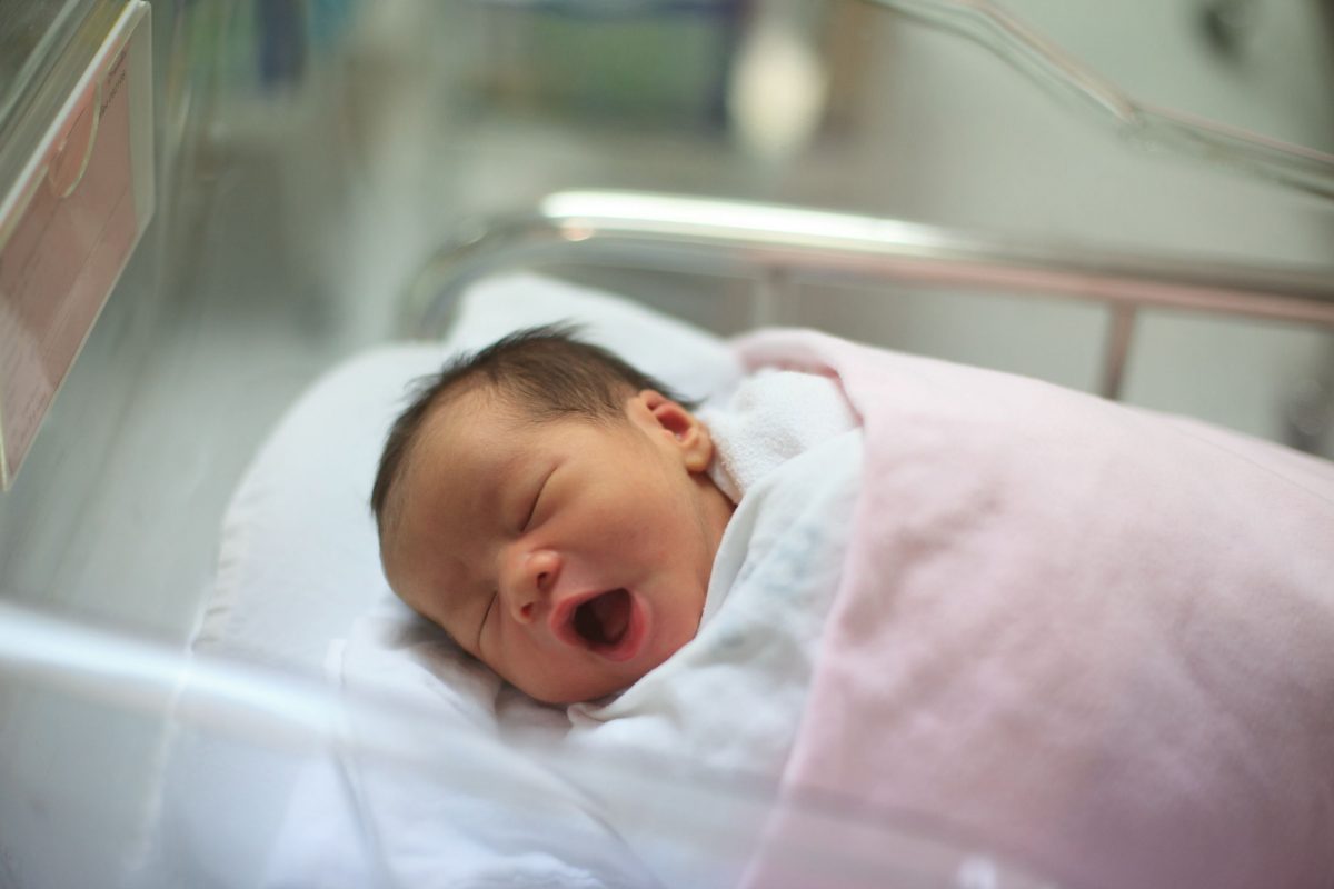 Kenapa Berat Badan Bayi Penting? Normalkah Kalau Berat 