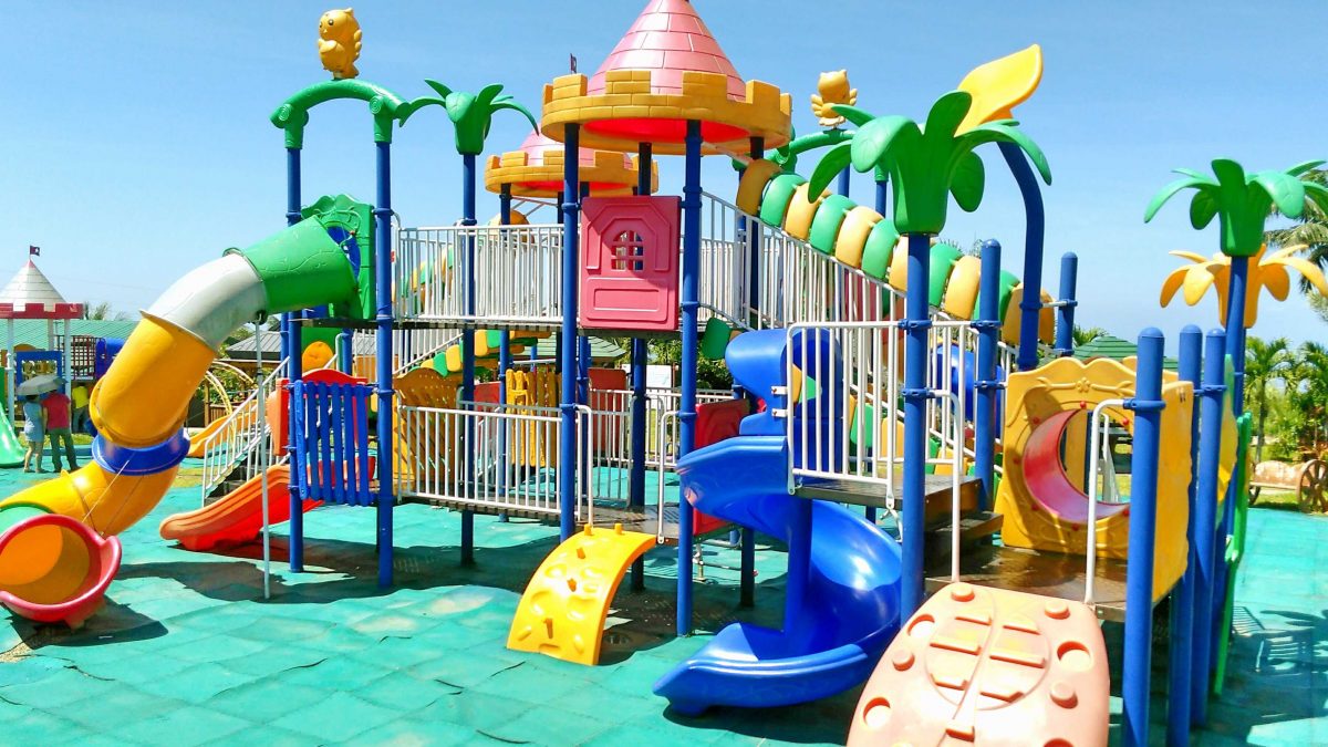 Taman Permainan Boleh Jadi Tempat Merbahaya! Ikuti Tip Taman Permainan Yang Selamat Untuk Anak